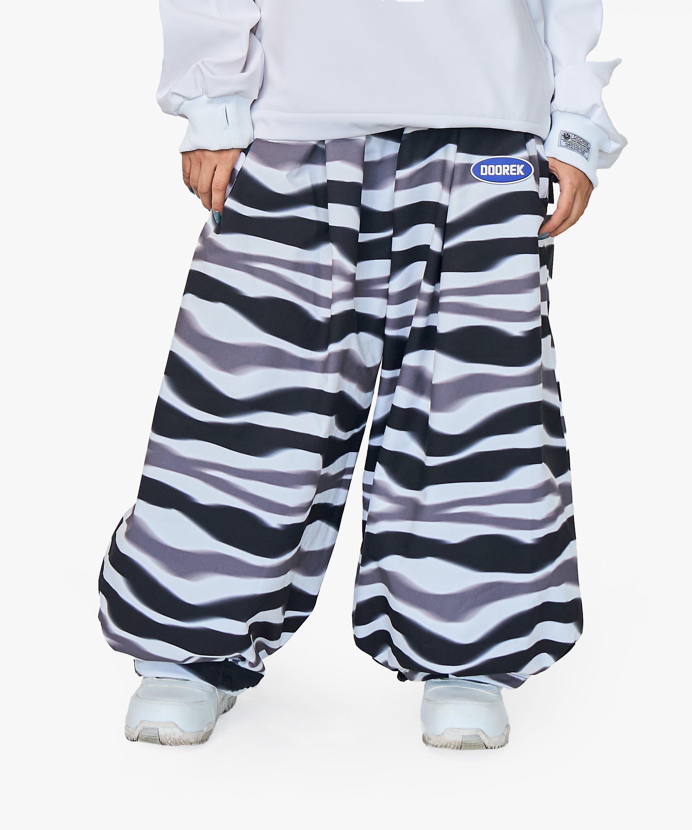 Mushroom Head DOOREK New Loose Fit Single Board American-style Ski Pants, Windproof, Waterproof, Insulated, Freestyle, and Wide Design for Double Boards